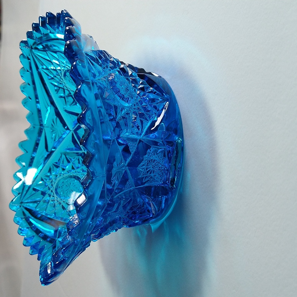 Vintage Turquoise Blue SawTooth Edge Cut Glass Crystal Candy Dish Bowl